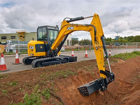 JCB 65R